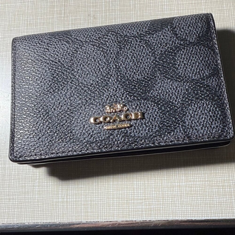 brand new coach card holder